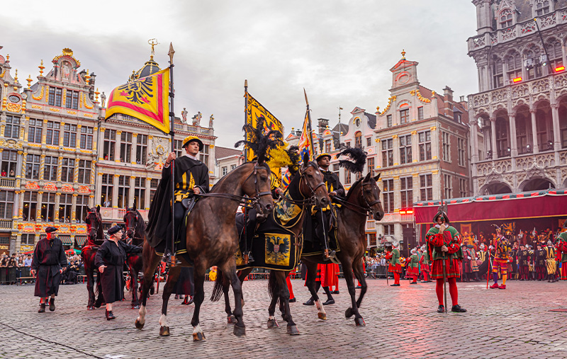 Photo Ommegang 2026: beleef het spektakel vanuit de Louizawijk